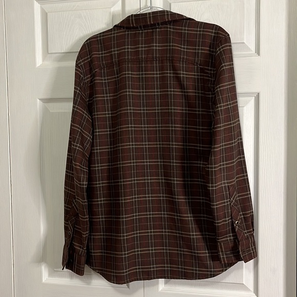 Merrell Long Sleeves Plaid Opti-Wick Button Up shirt size M - Picture 4 of 11
